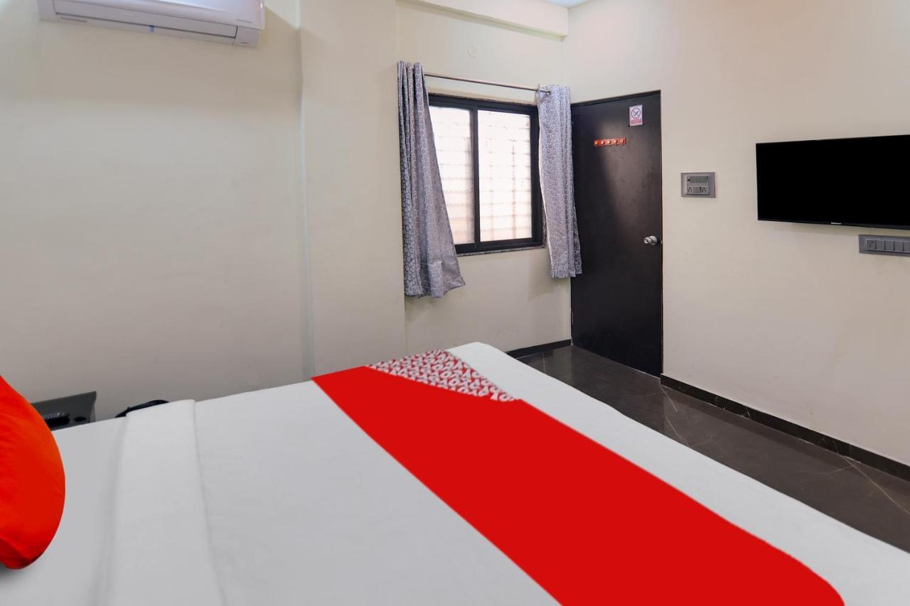 Oyo Hotel Blackgold Chandrapur Ngoại thất bức ảnh