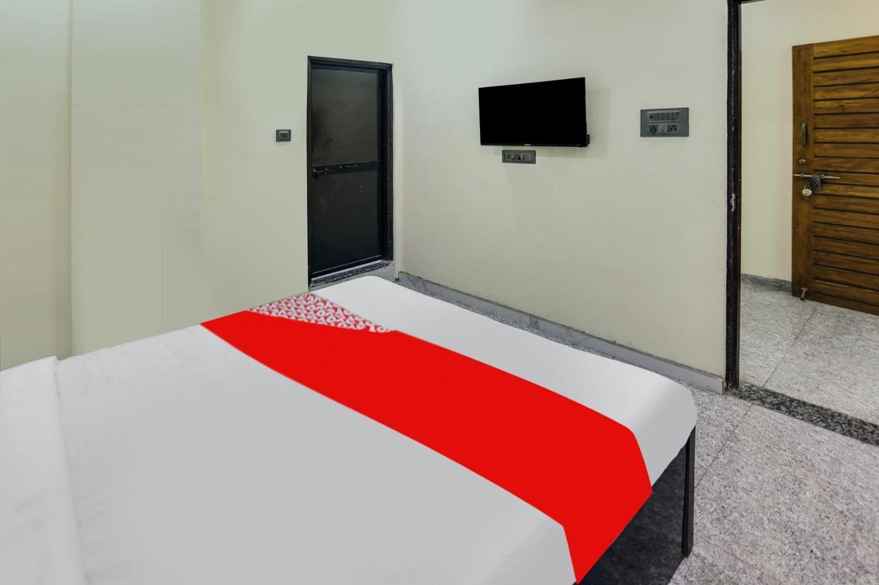 Oyo Hotel Blackgold Chandrapur Ngoại thất bức ảnh