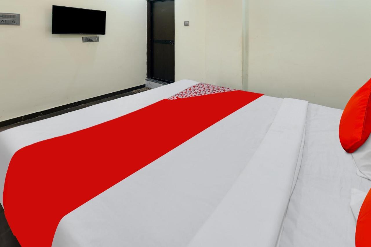 Oyo Hotel Blackgold Chandrapur Ngoại thất bức ảnh